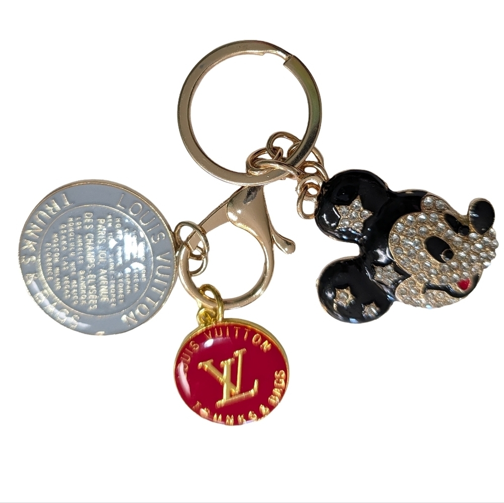 Louis Vuitton Trunks & Bags Charms (2)